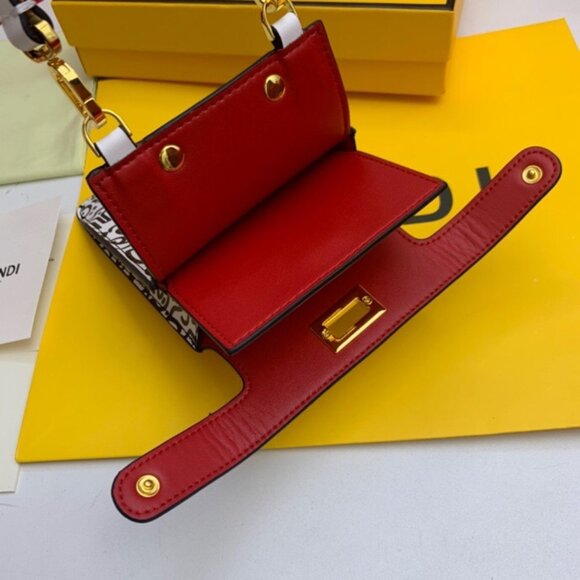 FENDI iPHONE CASE-COVER - Picture 6 of 6